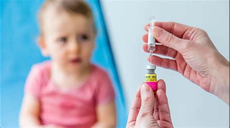 Të gjitha vajzat që kanë lindur në vitin 2009 dhe këtë vit bëjnë 13 <b>vjeç</b> do të vaksinohen ndaj Human Papiloma Virus, i cili shkakton kancerin e qafës së mitr. . A jep temperature vaksina 1 vjec